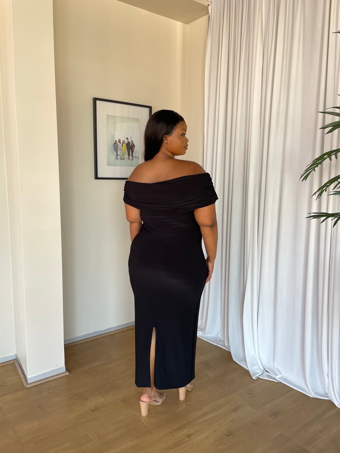 XL | Black Off-shoulder Bardot Sculpted Dress
