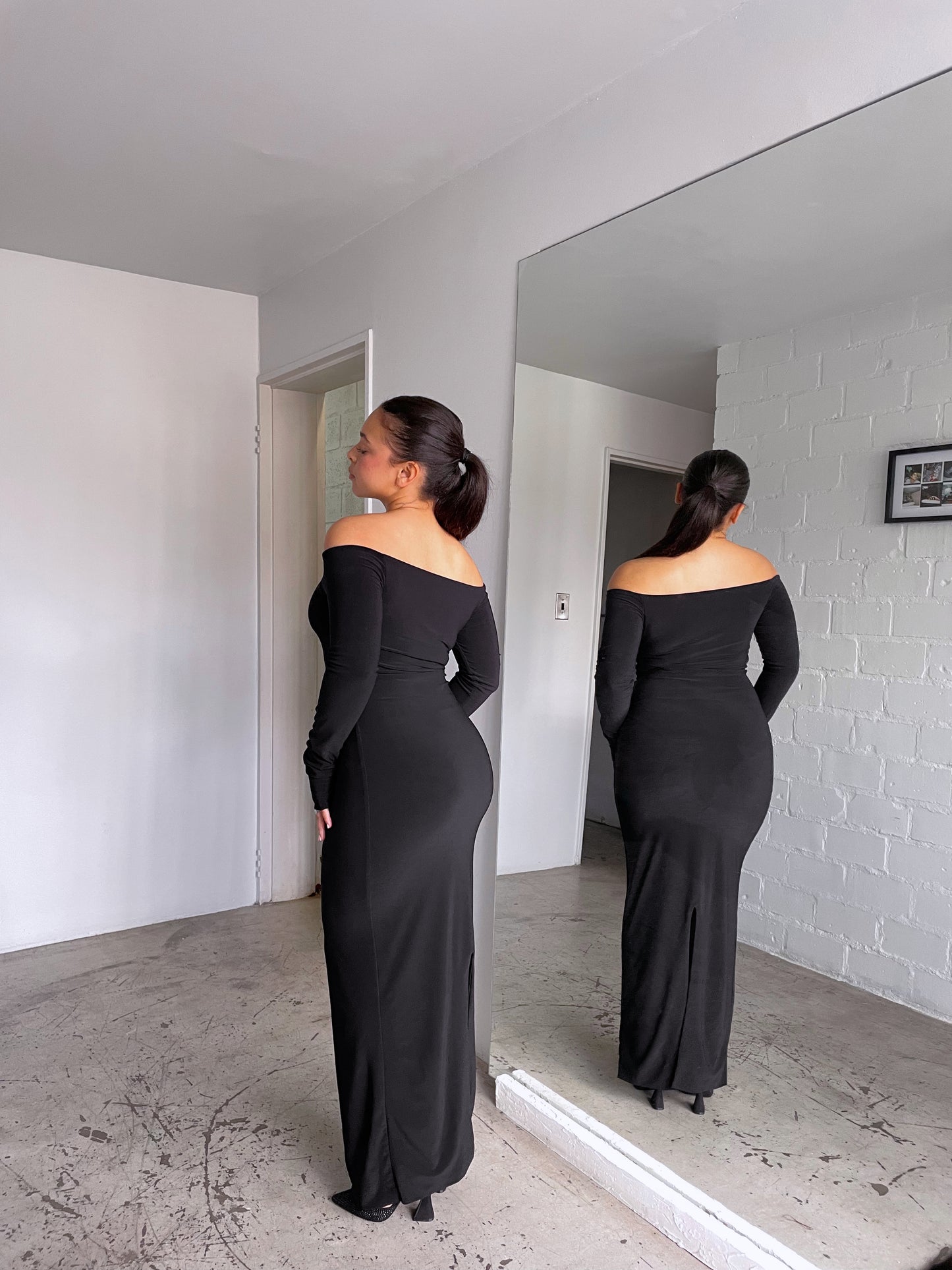 Black Smooth Off-shoulder Sculpted Dress