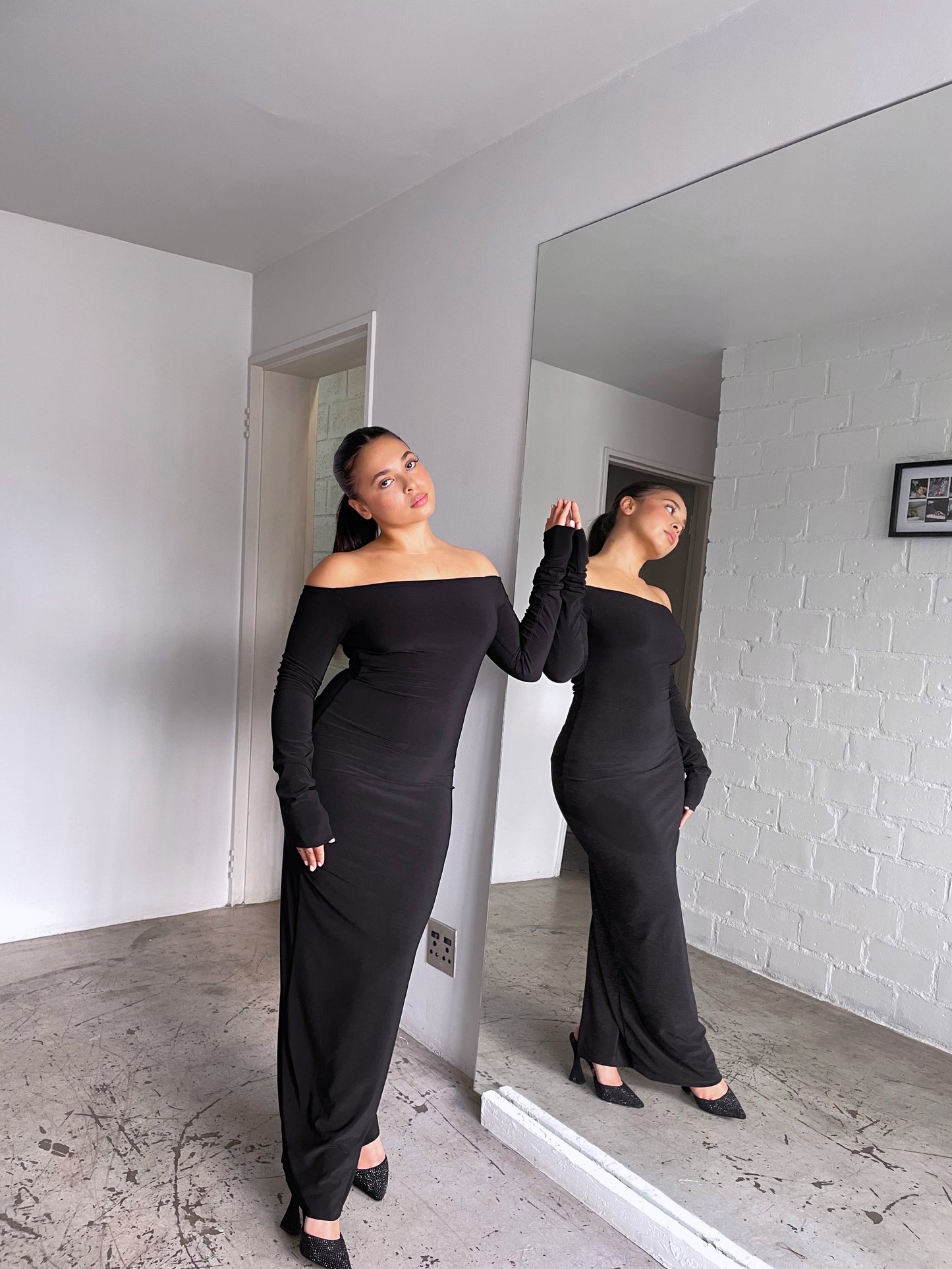 Black Smooth Off-shoulder Sculpted Dress