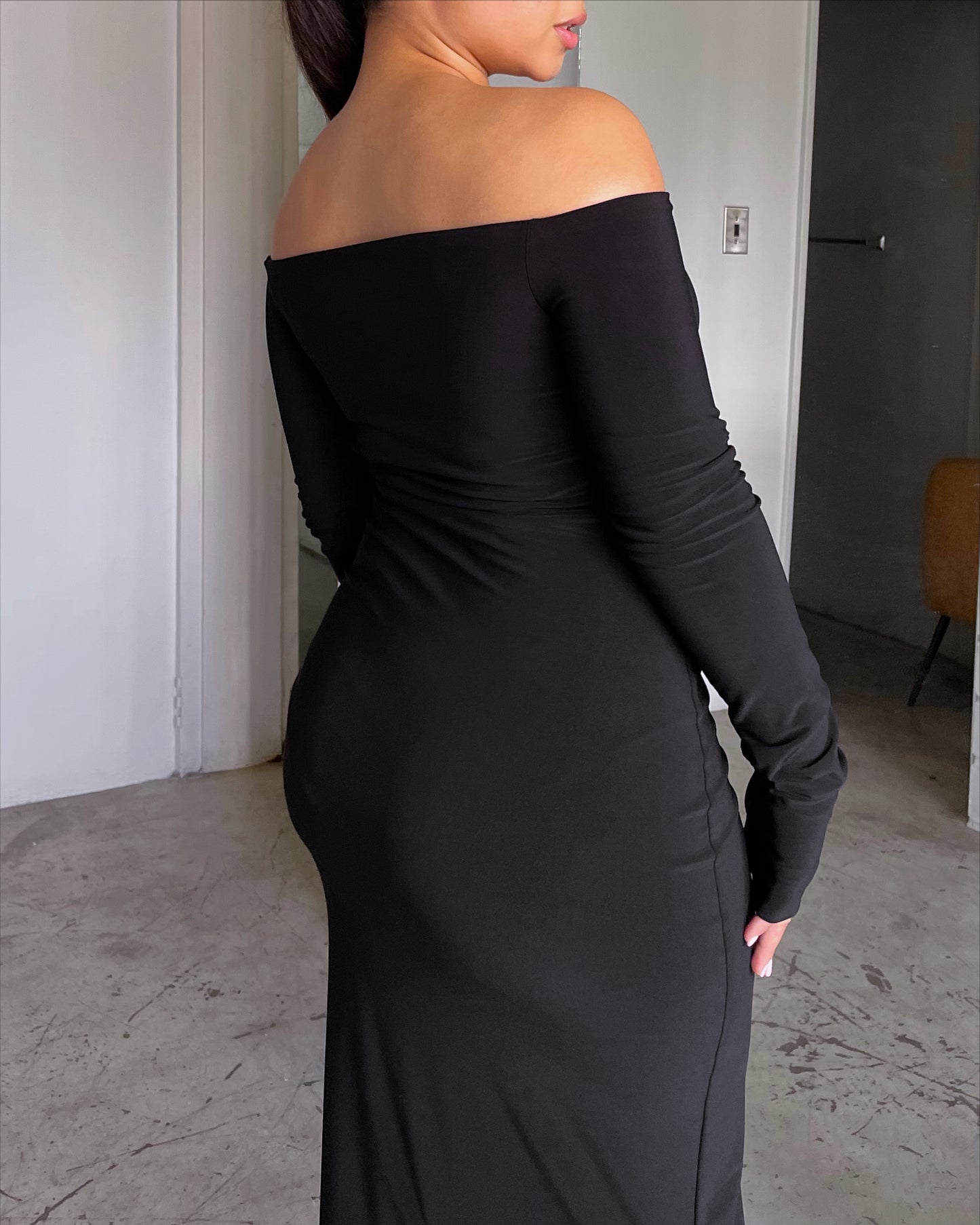 Black Smooth Off-shoulder Sculpted Dress