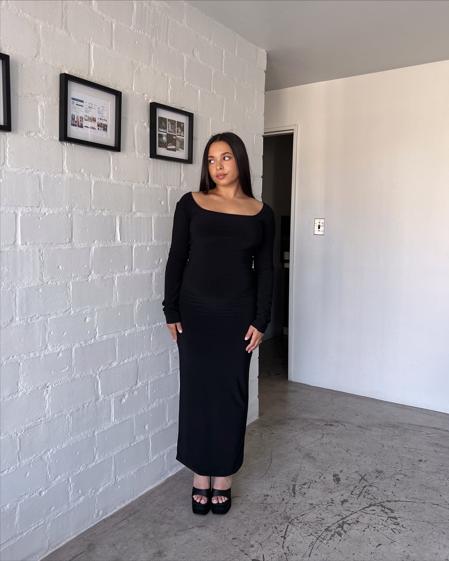 Black Long-sleeved Sculpted Dress