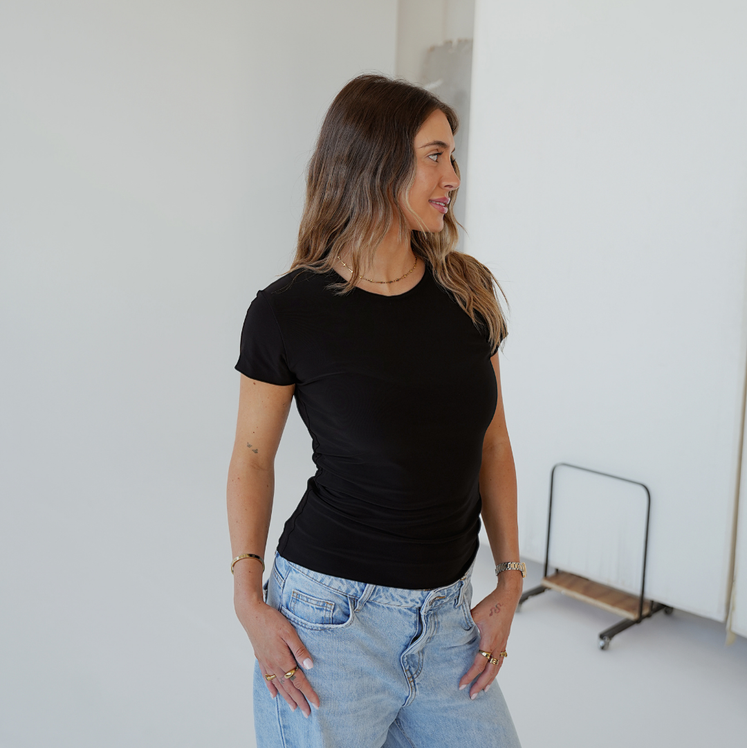 Black Basic T-shirt
