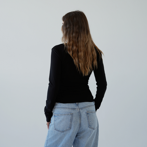 2XL | Black V-Neck Long Sleeved Top