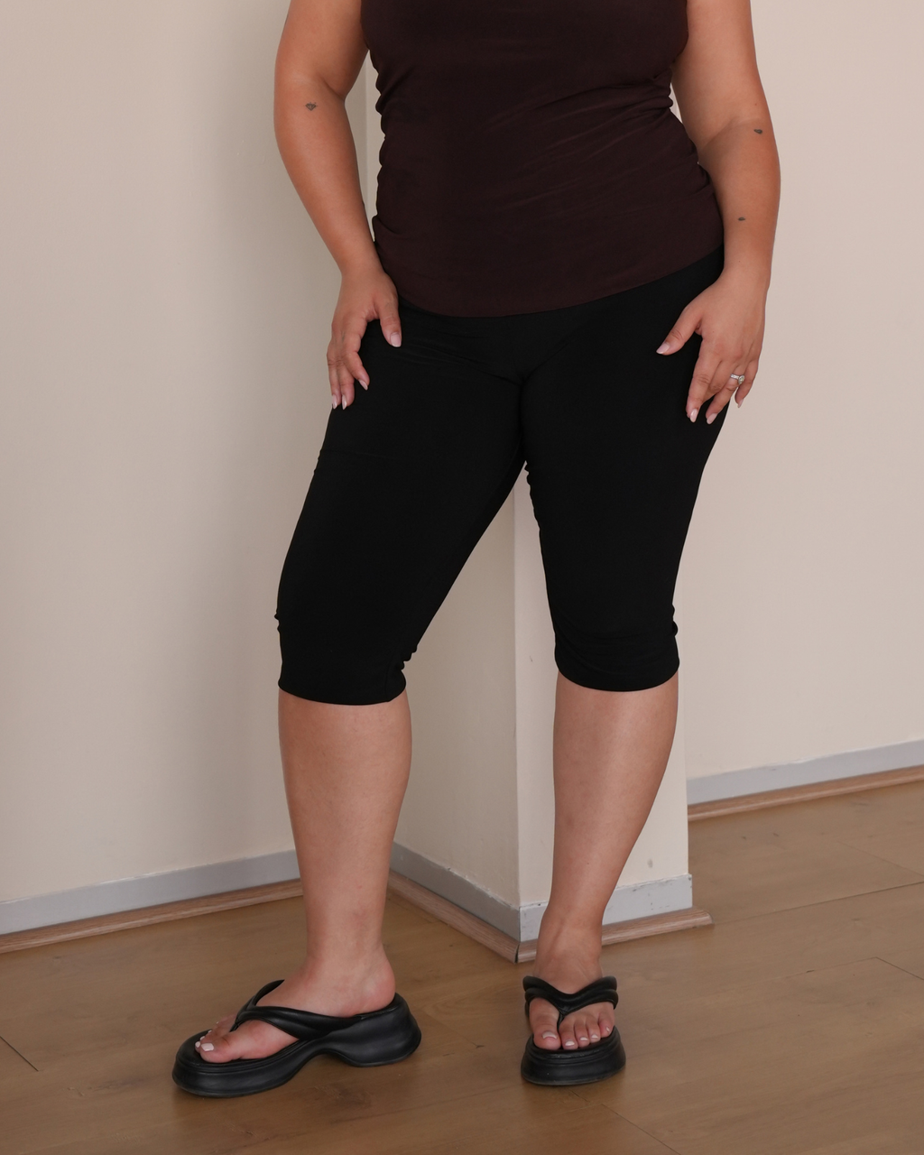 Black Classic Capri Pants