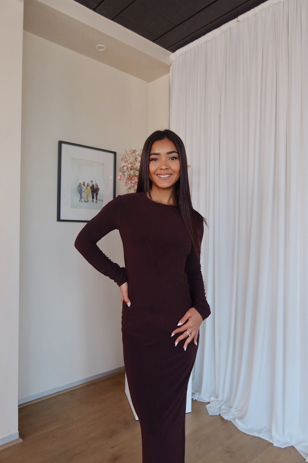 Chocolate Brown Crew-Neck Sculpted Dress with Long Sleeves