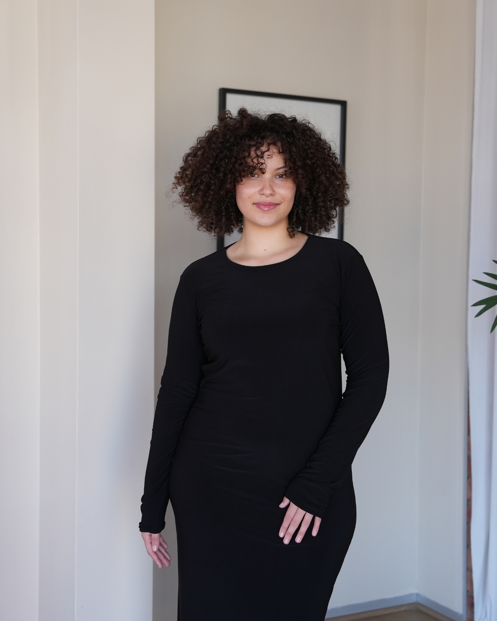 Black Crew-Neck Sculpted Dress with Long Sleeves