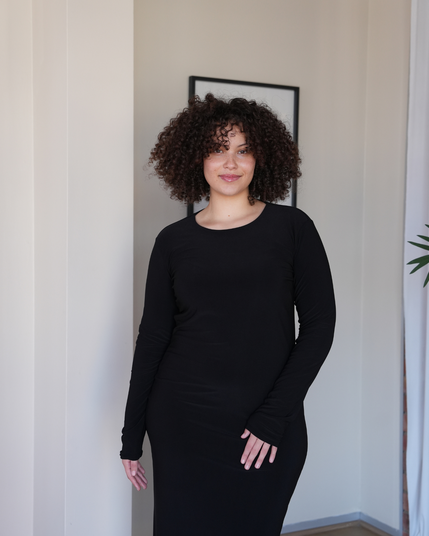 Black Crew-Neck Sculpted Dress with Long Sleeves