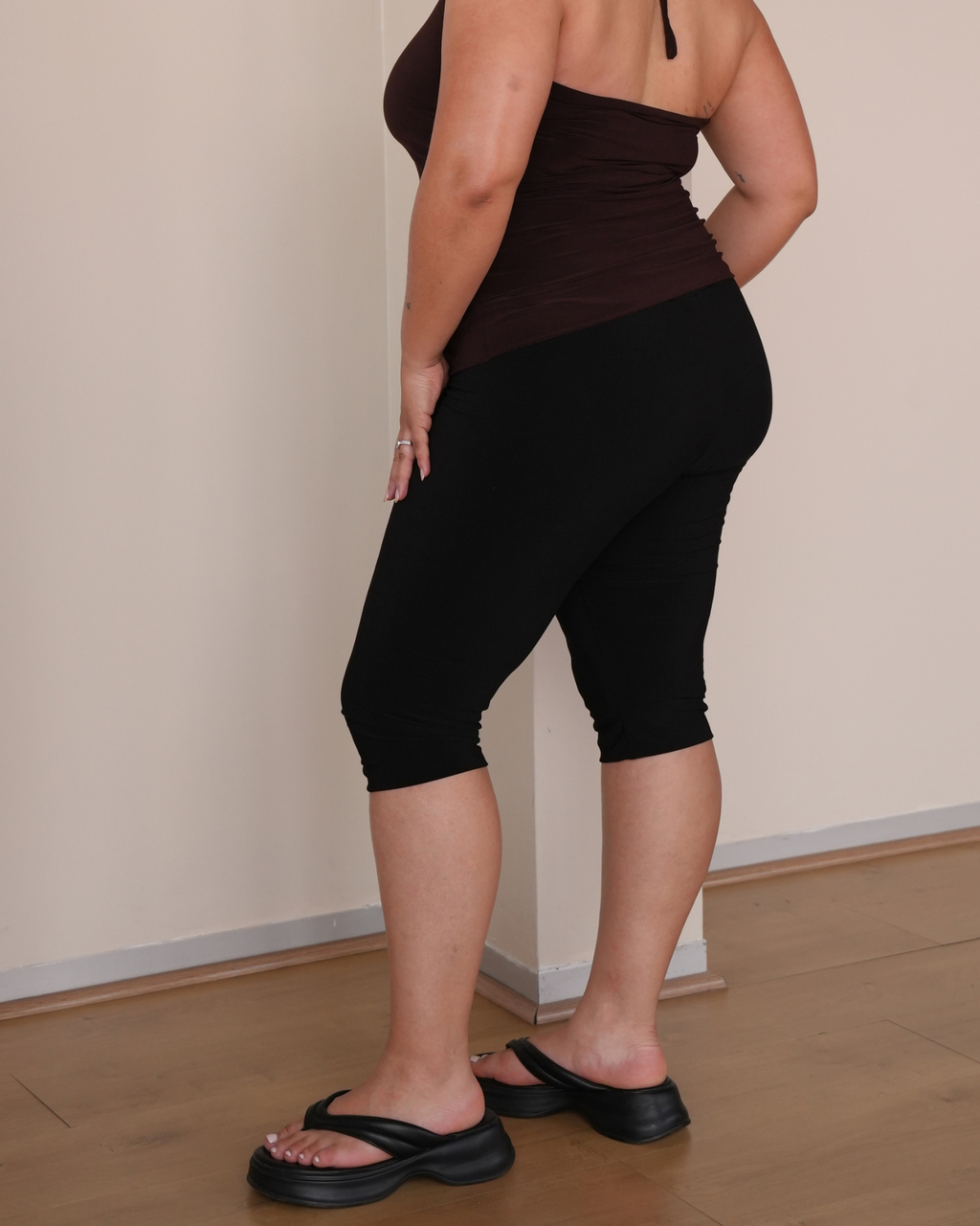 Black Classic Capri Pants