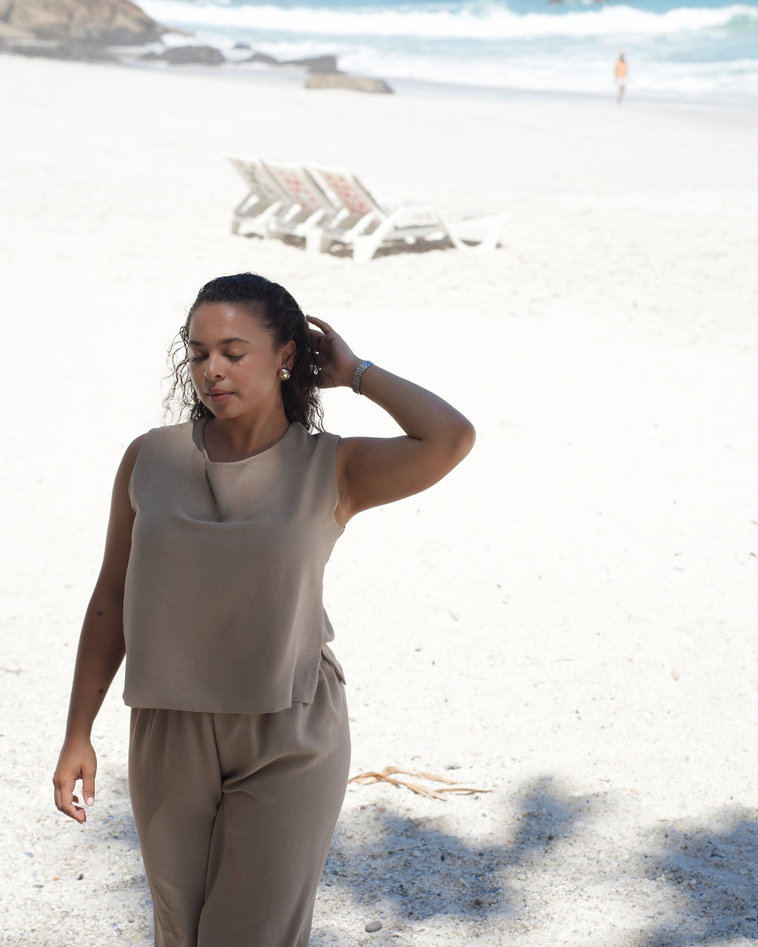 L | Beige Crinkle Sleeveless Top