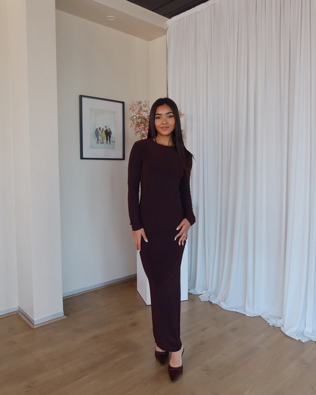 Chocolate Brown Crew-Neck Sculpted Dress with Long Sleeves