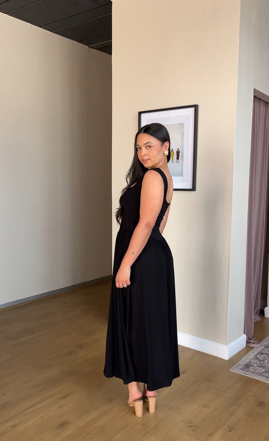 S | Black Tank-Style Drop Waist Midi Dress