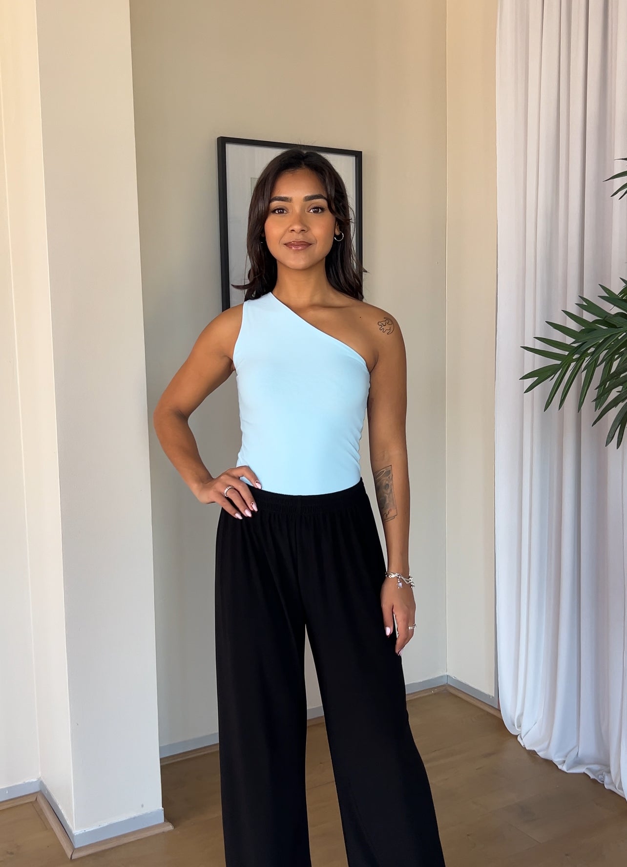 XS | Baby Blue One Shoulder Top
