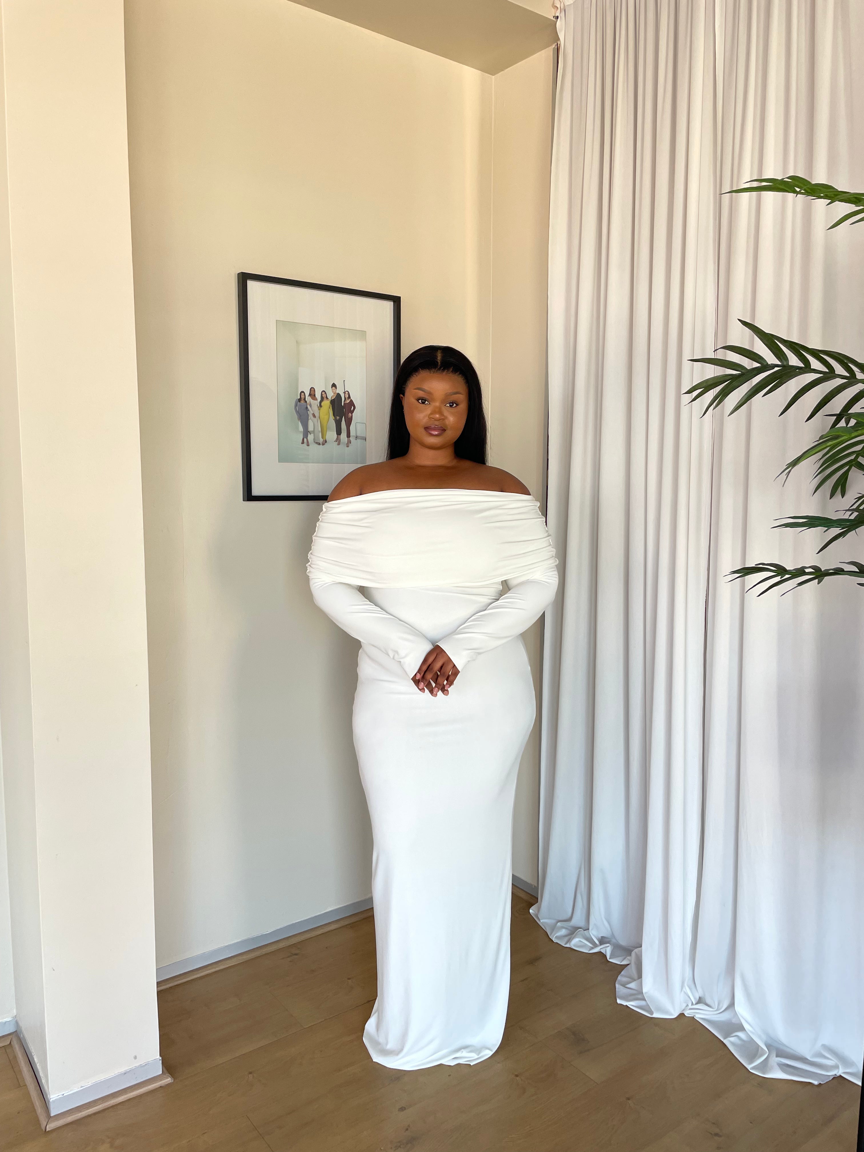 XL | 150CM Cream Bardot Sculpted Dress with Long Sleeves